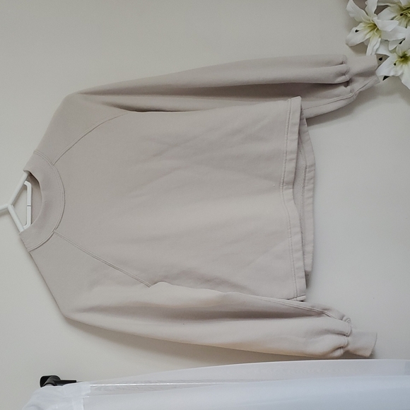 Abercrombie Mini Mockneck Sweatshirt Cream - Picture 2 of 10